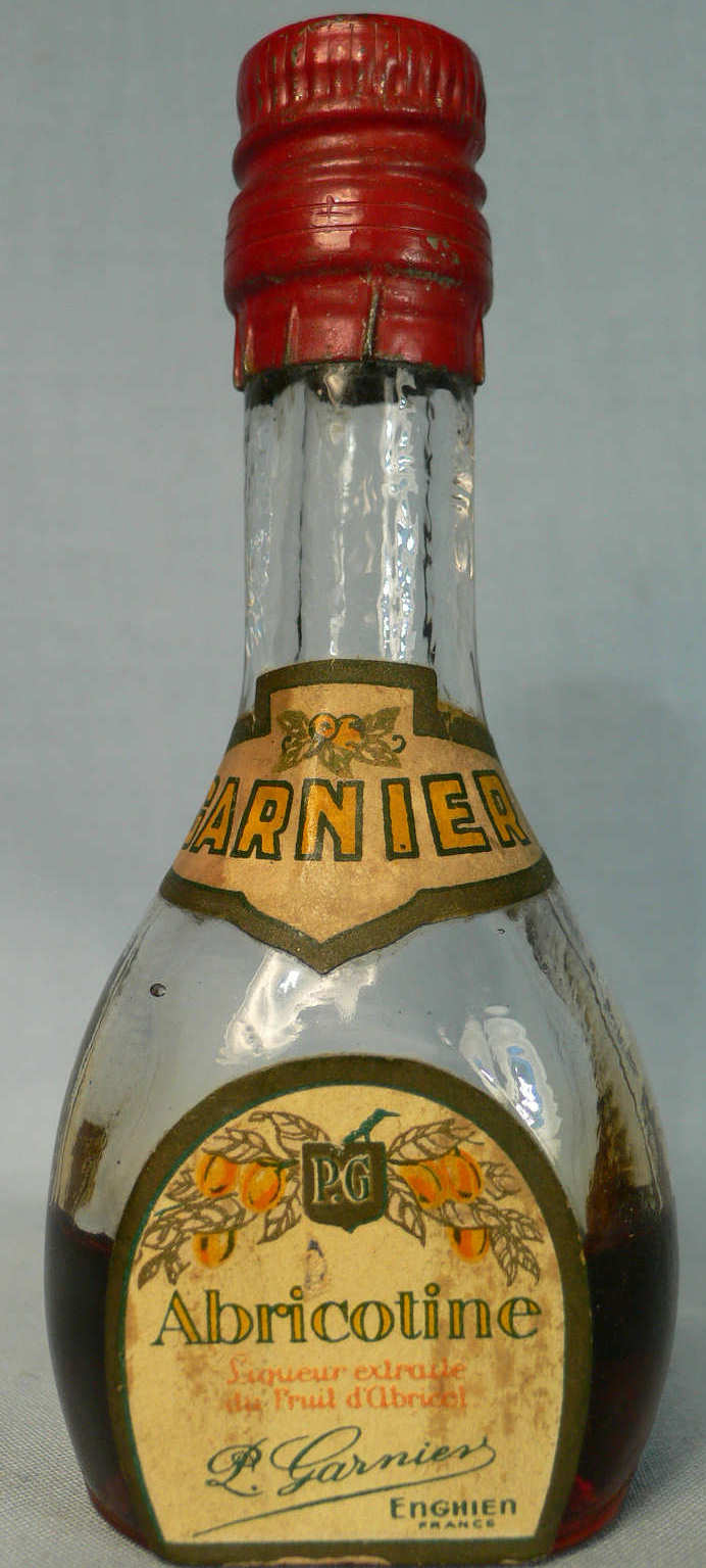 GARNIER - ABRICOTINE - LIQUEUR EXTRAITE DU FRUIT D'ABRICOT - (1/2 FULL)